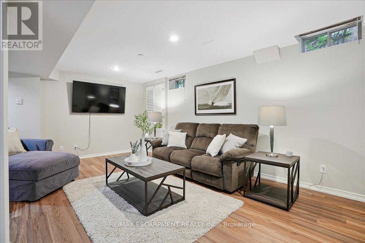 105 River Glen Boulevard, Oakville, Ontario  L6H 5Z5 - Photo 26 - W12966678