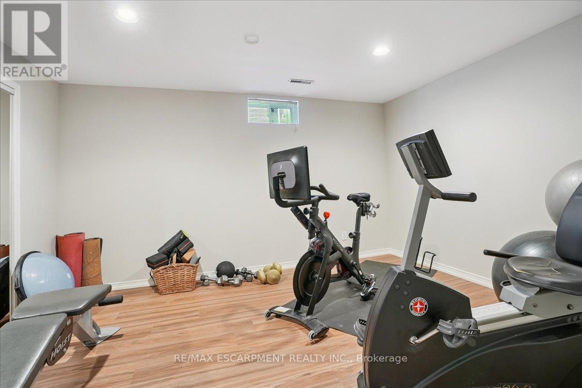 105 River Glen Boulevard, Oakville, Ontario  L6H 5Z5 - Photo 27 - W12966678