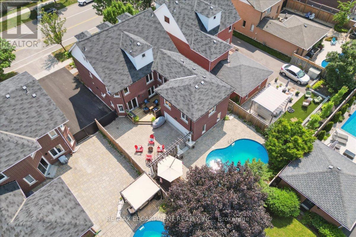 105 River Glen Boulevard, Oakville, Ontario  L6H 5Z5 - Photo 31 - W12966678