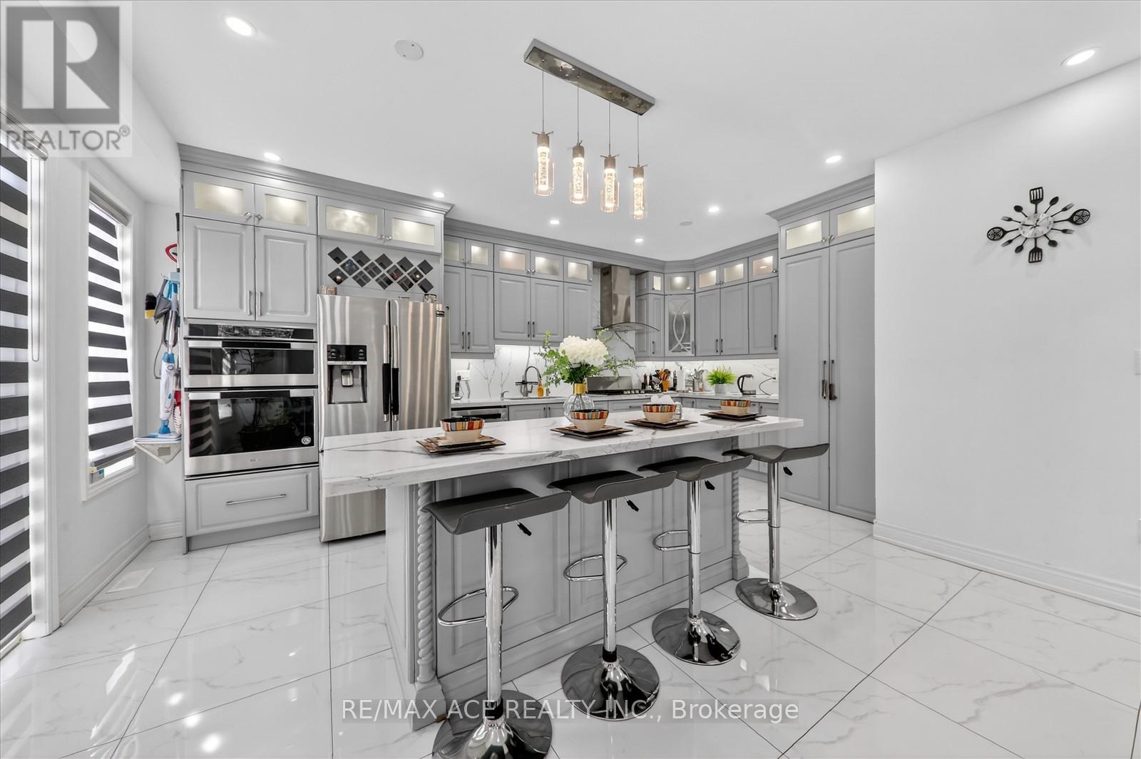 9 Invitational Road, Brampton, Ontario  L6P 2H1 - Photo 13 - W12962210