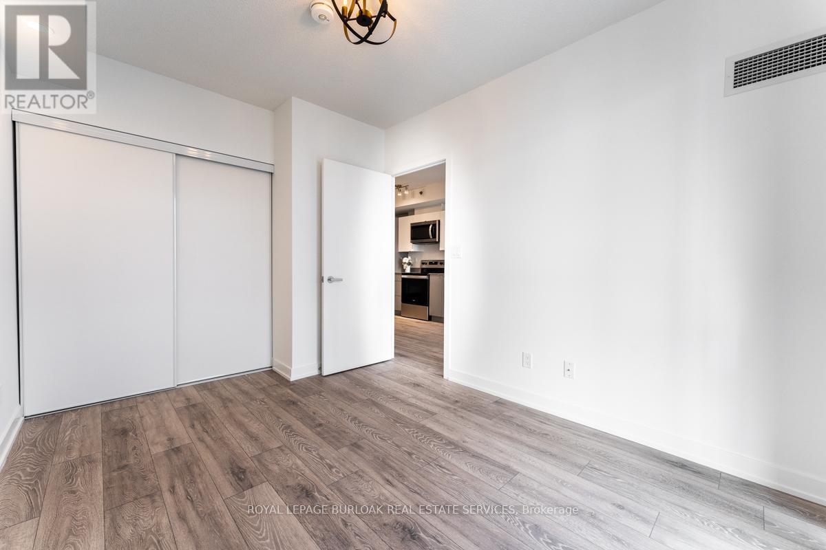 A504 - 3210 Dakota Common, Burlington, Ontario  L7M 2A8 - Photo 10 - W12966682