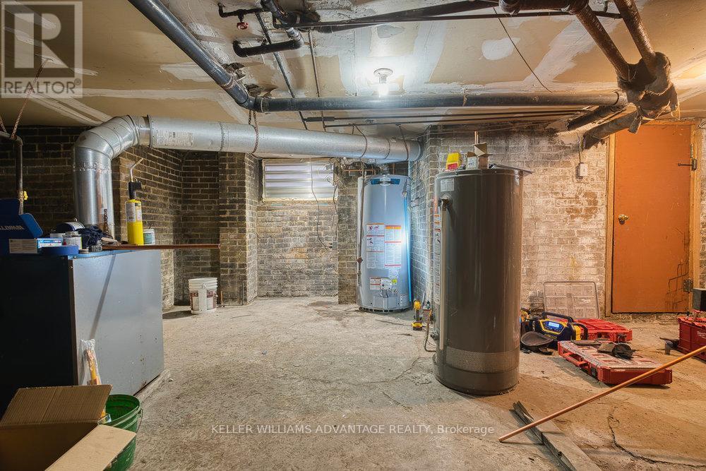 24 Indian Road Crescent, Toronto, Ontario  M6P 2G1 - Photo 25 - W12966696