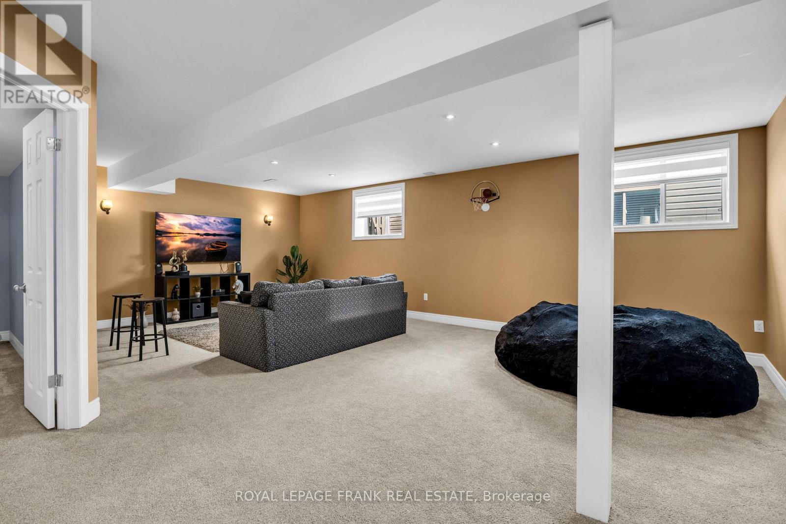 375 St Lawrence Drive, Welland, Ontario L3C 7H7 - Photo 23 - X12963270