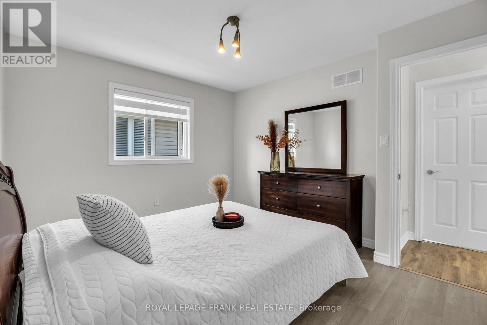 375 St Lawrence Drive, Welland, Ontario L3C 7H7 - Photo 16 - X12963270