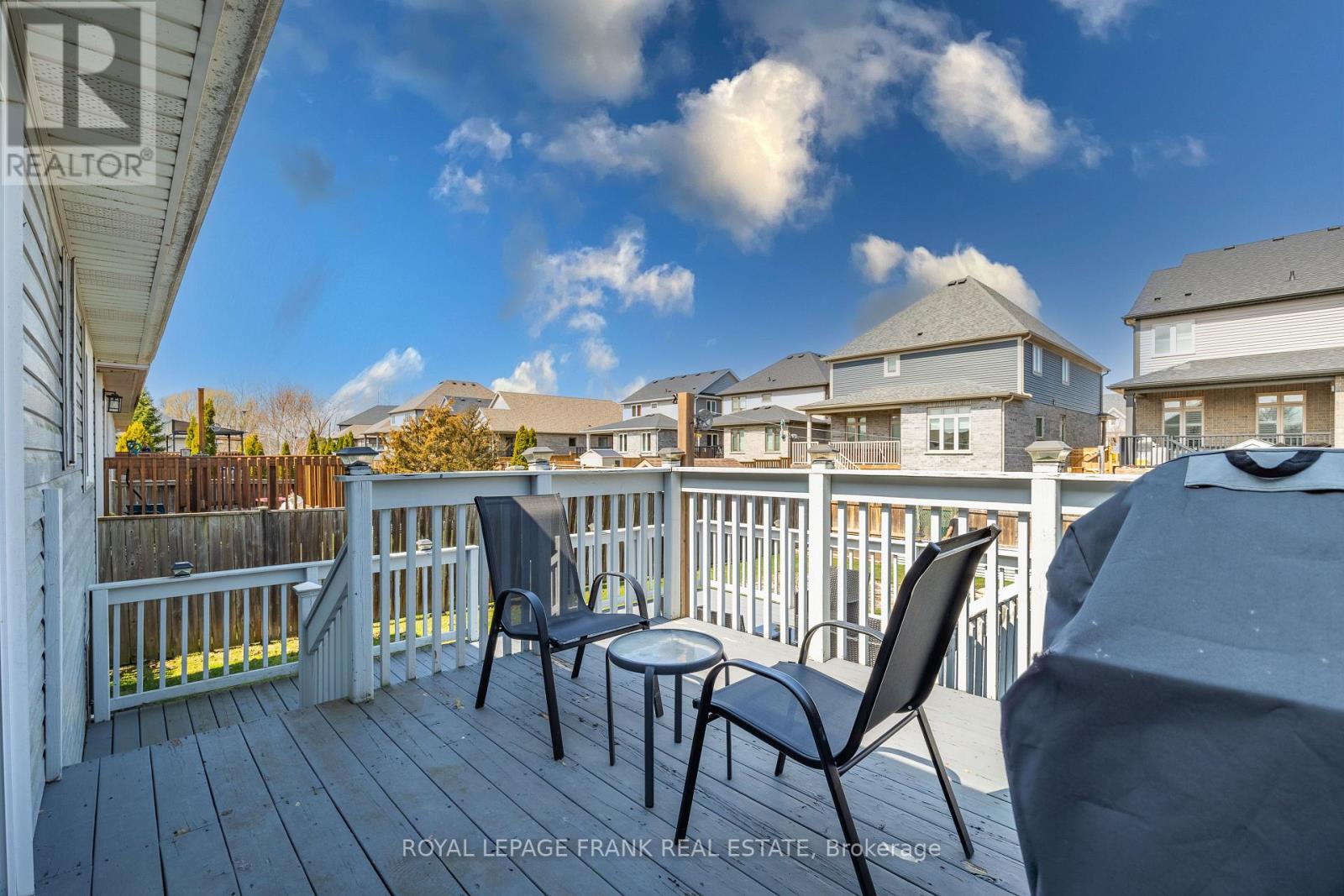 375 St Lawrence Drive, Welland, Ontario L3C 7H7 - Photo 34 - X12963270