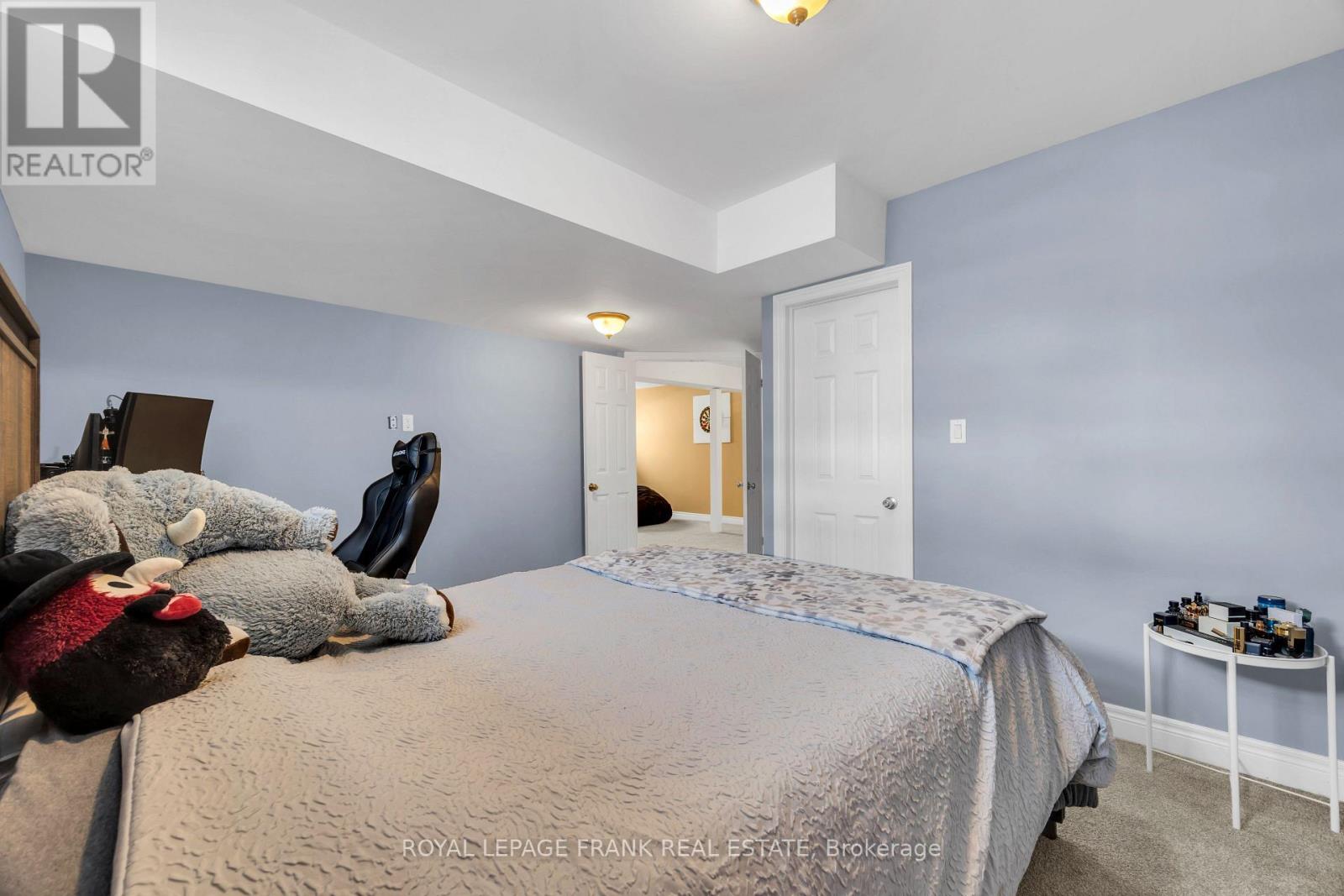 375 St Lawrence Drive, Welland, Ontario L3C 7H7 - Photo 32 - X12963270