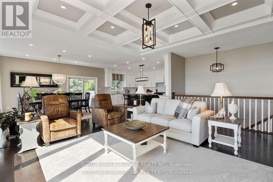 52 Hillside Drive, Kawartha Lakes, Ontario  K0M 2C0 - Photo 18 - X12966586