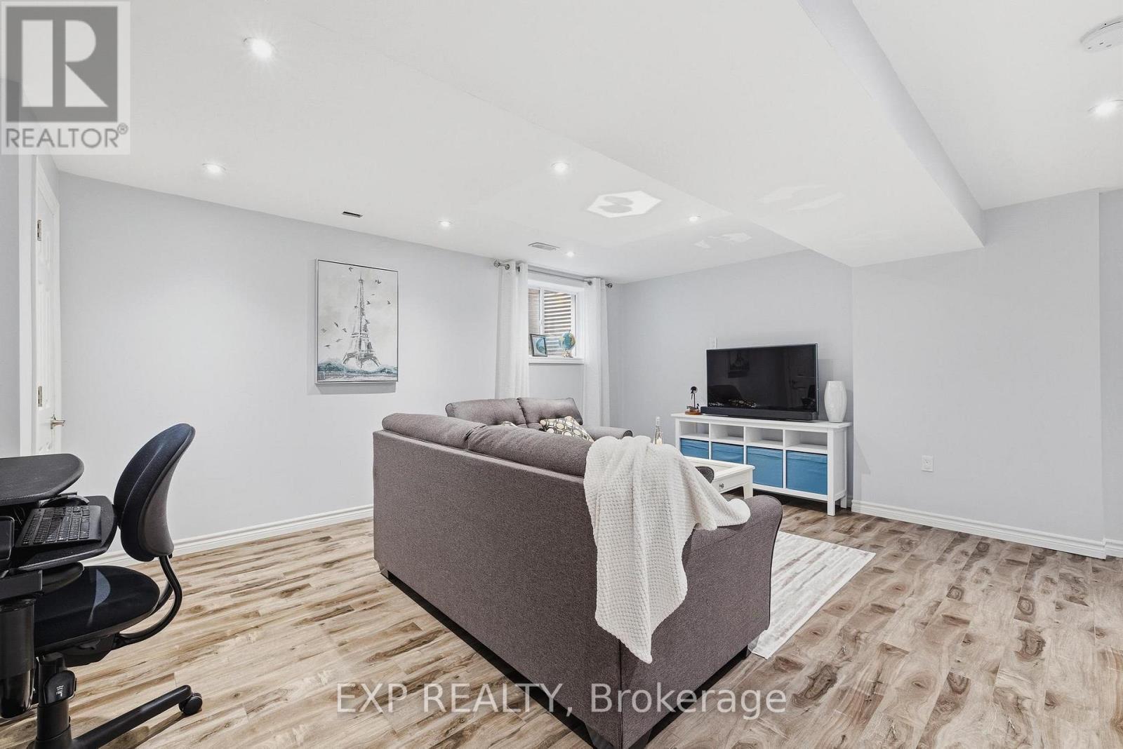 159 William Street, Woolwich, Ontario  N3B 0C2 - Photo 25 - X12966594