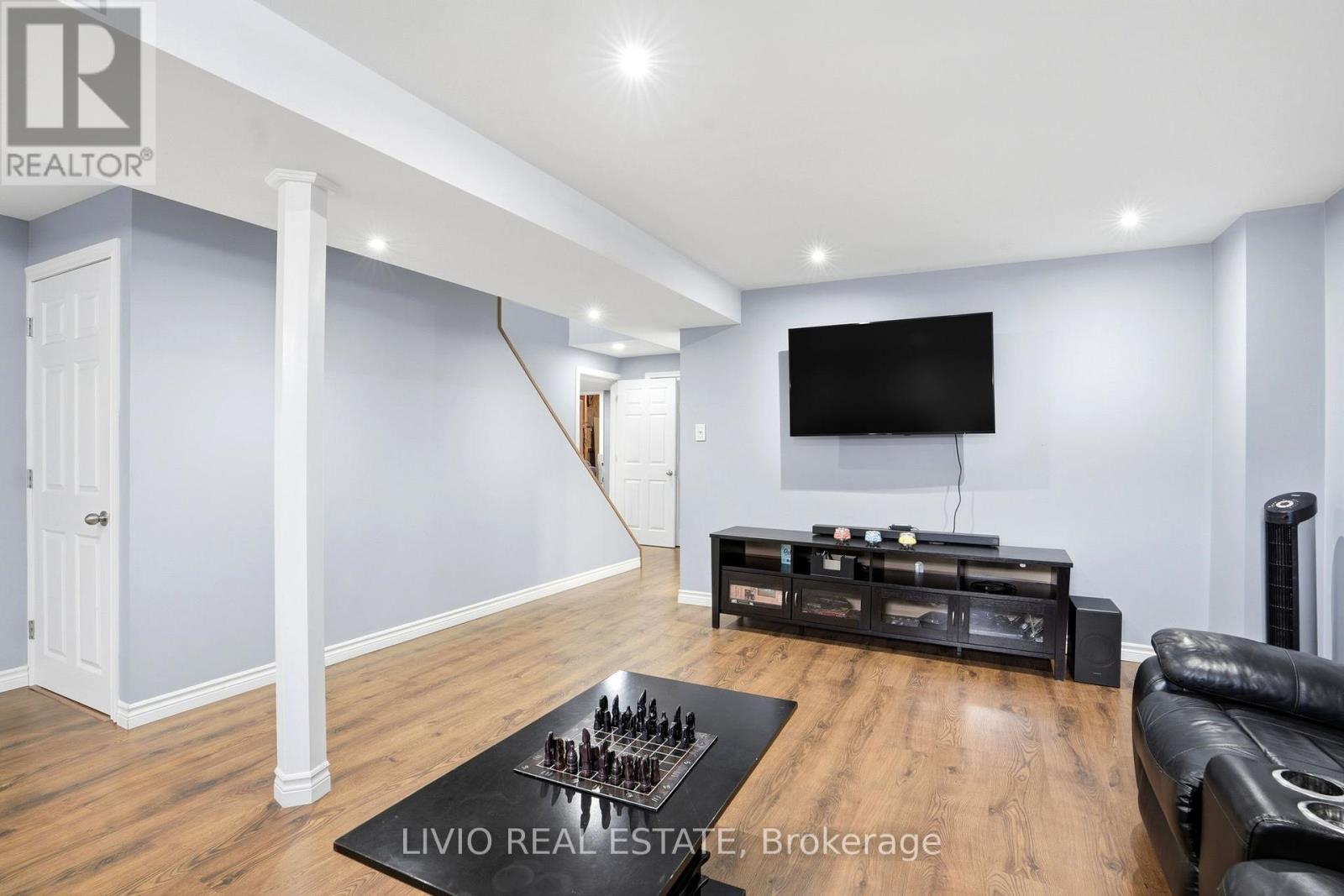 19 Konstantine Court, Hamilton, Ontario  L9B 2T3 - Photo 35 - X12966610