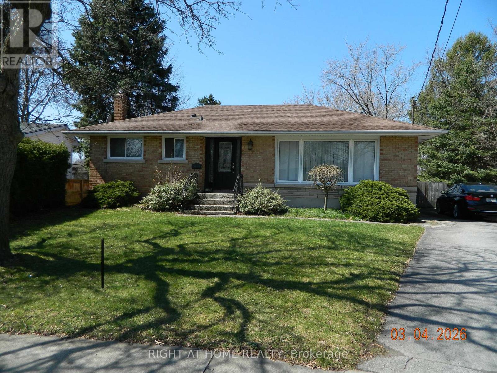 3261 Prior Crescent, Niagara Falls, Ontario  L2J 3B2 - Photo 1 - X12966638