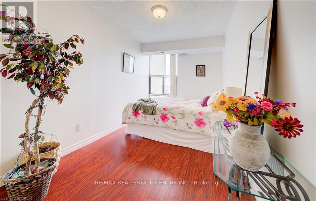 1406 - 81 Church Street, Kitchener, Ontario  N2G 4M1 - Photo 26 - X12966650