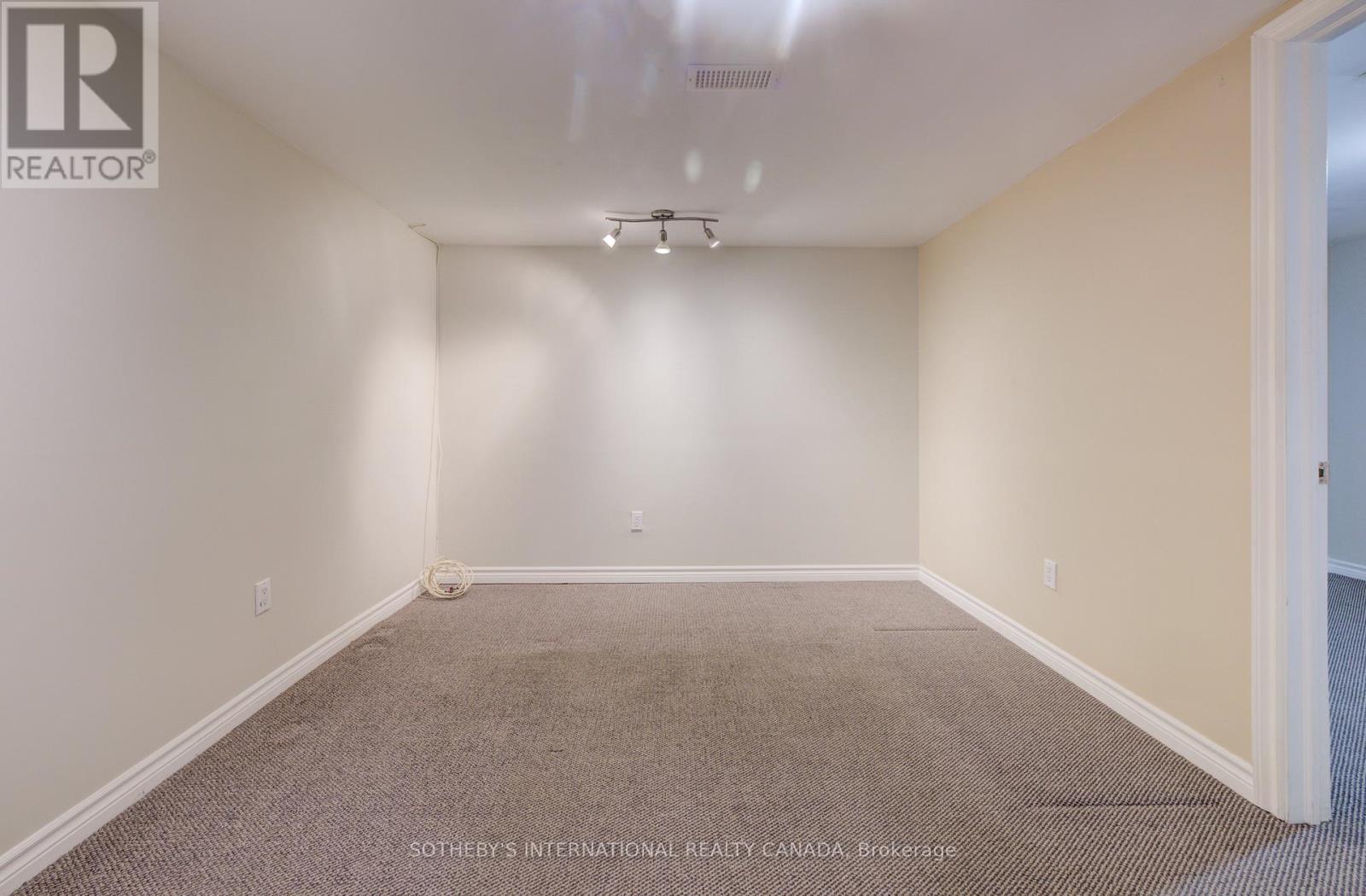 613 Guelph Street, Kitchener, Ontario  N2H 5Y5 - Photo 17 - X12966676