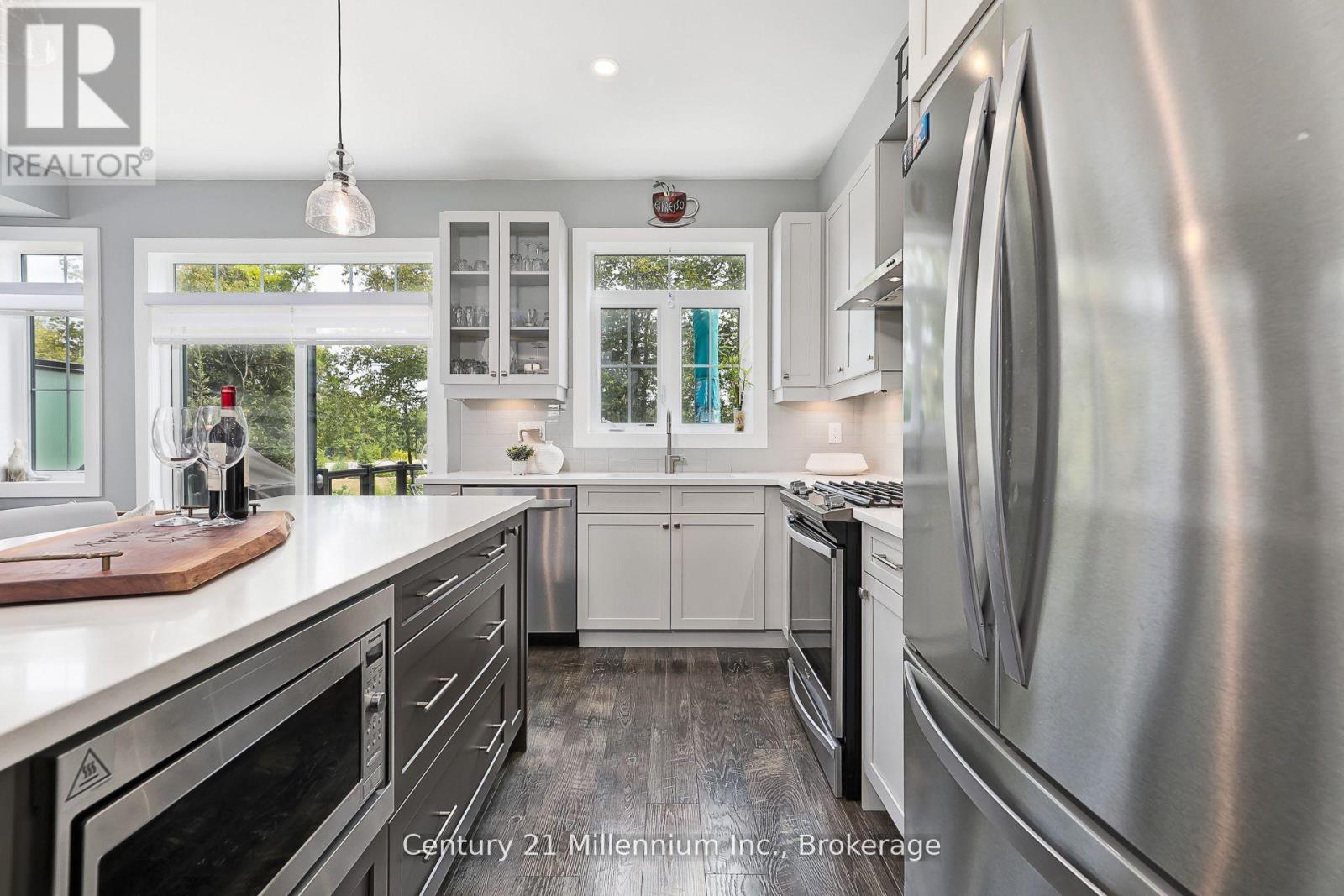 238 Courtland Street, Blue Mountains, Ontario  L9Y 4E2 - Photo 13 - X12966810