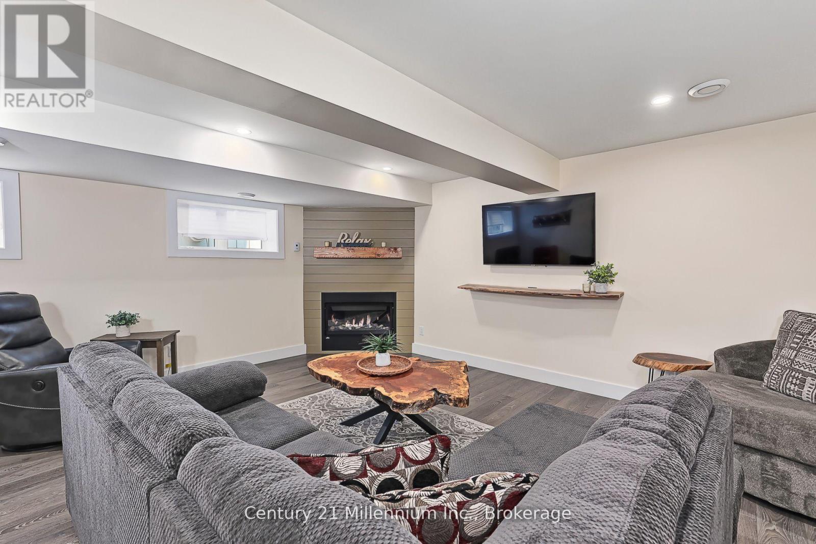 238 Courtland Street, Blue Mountains, Ontario  L9Y 4E2 - Photo 26 - X12966810