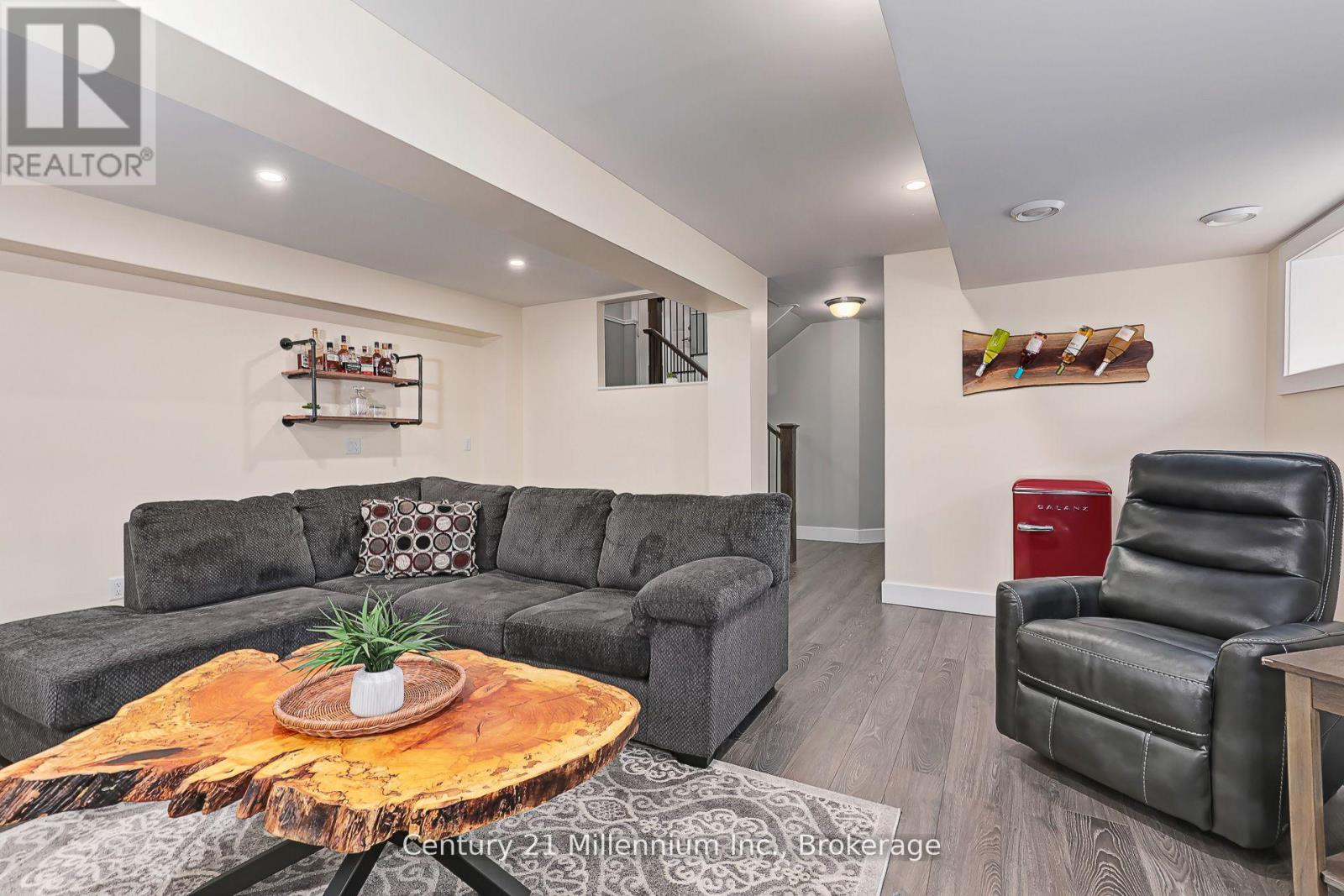 238 Courtland Street, Blue Mountains, Ontario  L9Y 4E2 - Photo 27 - X12966810