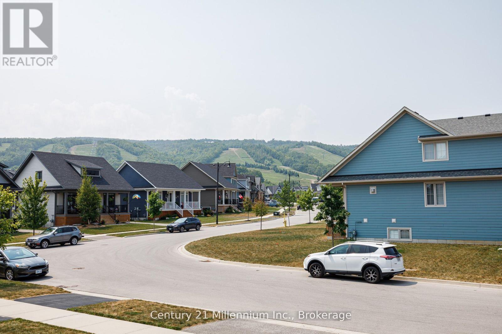 238 Courtland Street, Blue Mountains, Ontario  L9Y 4E2 - Photo 3 - X12966810