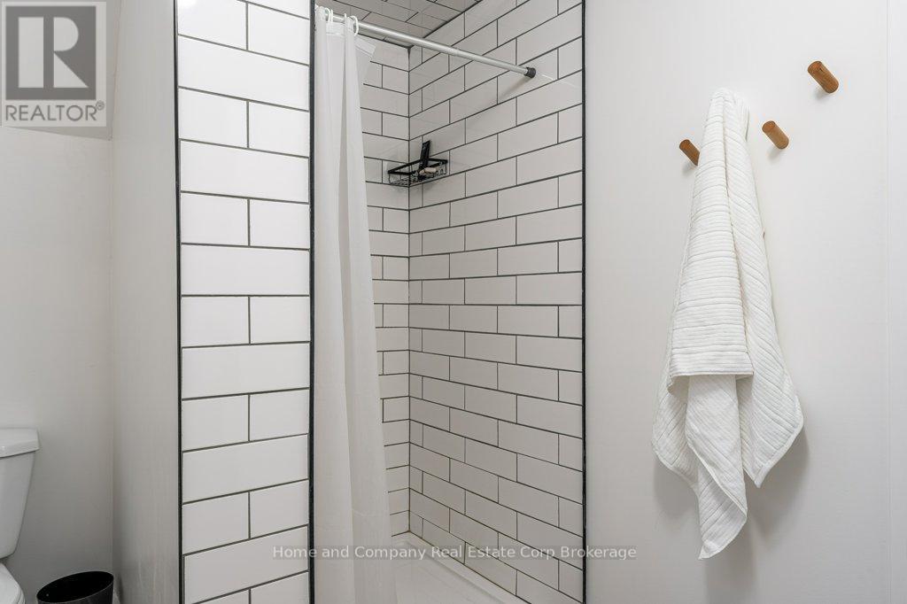 283 Redford Crescent, Stratford, Ontario  N5A 1P4 - Photo 22 - X12966946