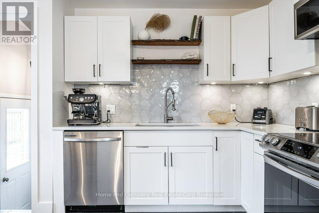 283 Redford Crescent, Stratford, Ontario  N5A 1P4 - Photo 7 - X12966946