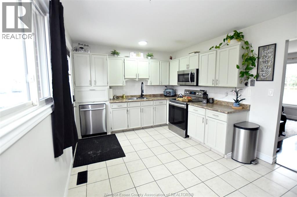 2935 Rivard, Windsor, Ontario  N8T 2J1 - Photo 8 - 26007276