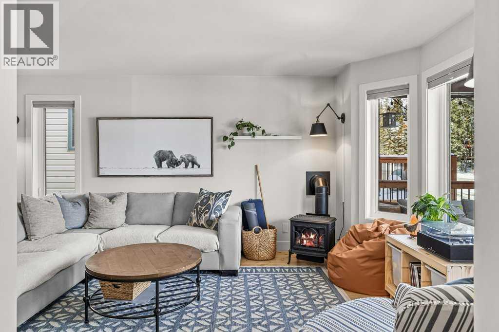 979 Wilson Way, Canmore, Alberta  T1W 2Y9 - Photo 10 - A2299675