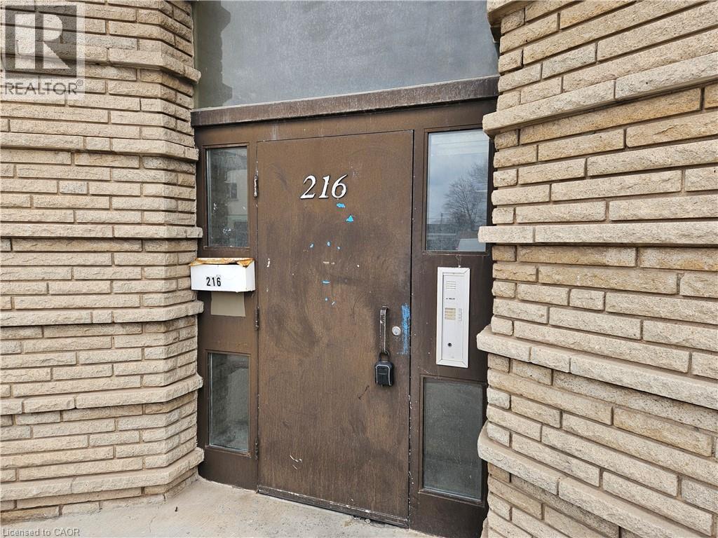 216 Parkdale Avenue N Unit# 2, Hamilton, Ontario  L8H 5X5 - Photo 2 - 40818365