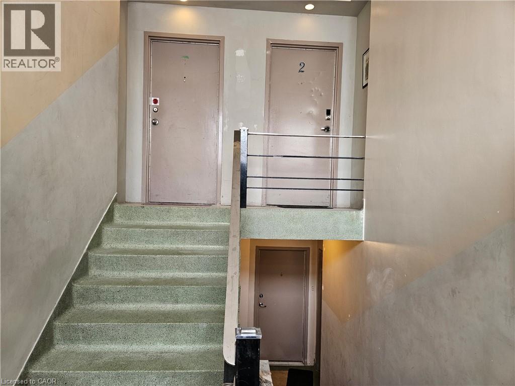 216 Parkdale Avenue N Unit# 2, Hamilton, Ontario  L8H 5X5 - Photo 4 - 40818365