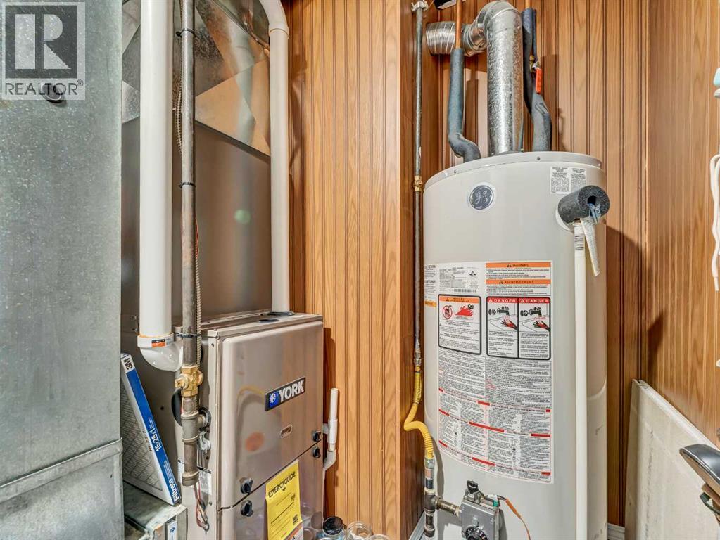 9 East Glen Place Se, Medicine Hat, Alberta  T1B 2W9 - Photo 35 - A2296629