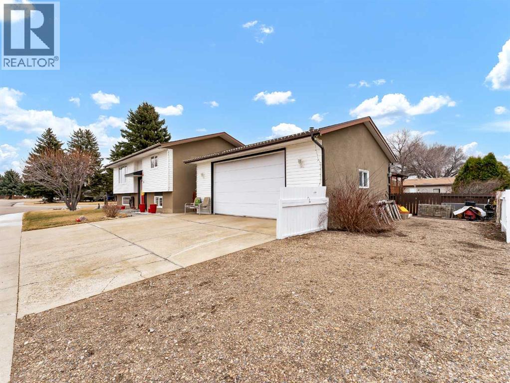 9 East Glen Place Se, Medicine Hat, Alberta  T1B 2W9 - Photo 43 - A2296629