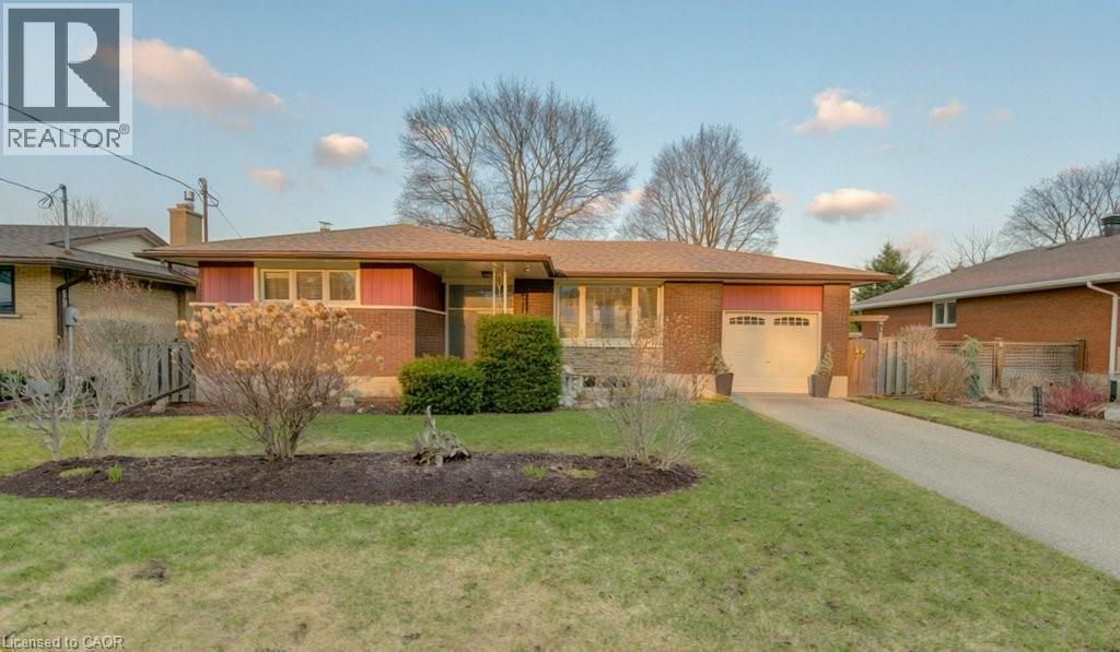 104 BURBANK Road, Kitchener, Ontario