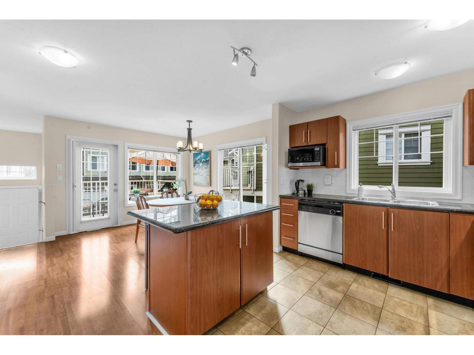 6 6110 138 Street, Surrey, British Columbia  V3X 3V6 - Photo 11 - R3107527