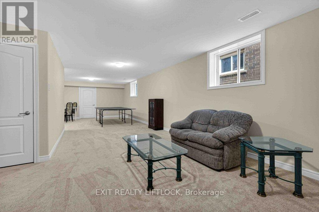 320 Mulligan Gardens, Peterborough, Ontario  K9K 0H2 - Photo 22 - X12966754