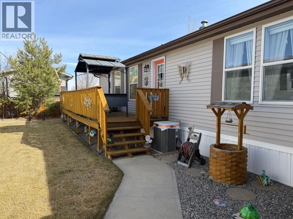 206 Railway Avenue, Coaldale, Alberta  T1M 0A7 - Photo 2 - A2296499