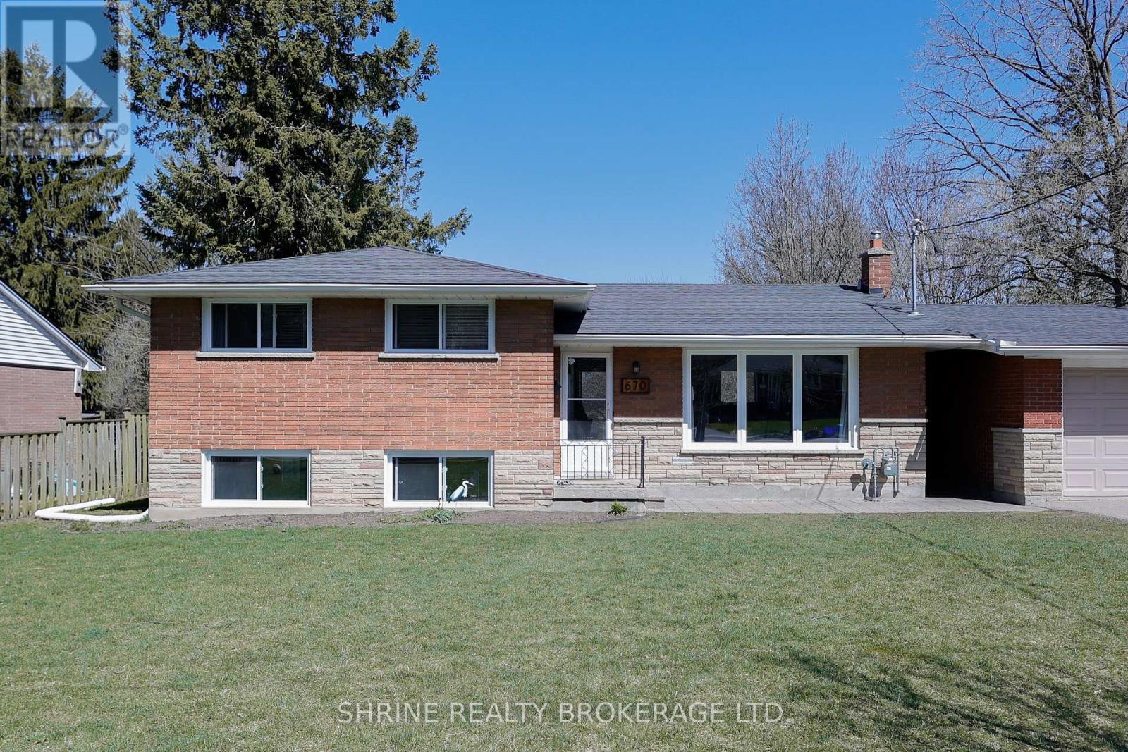 670 Victoria Street, London East, Ontario  N5Y 4C1 - Photo 2 - X12966860