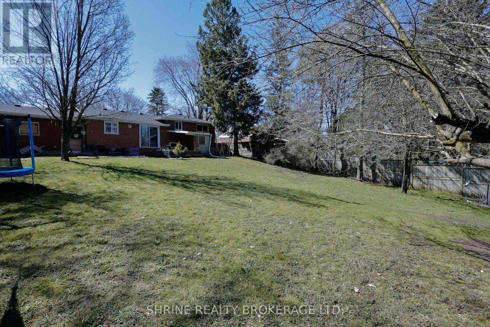 670 Victoria Street, London East, Ontario  N5Y 4C1 - Photo 43 - X12966860