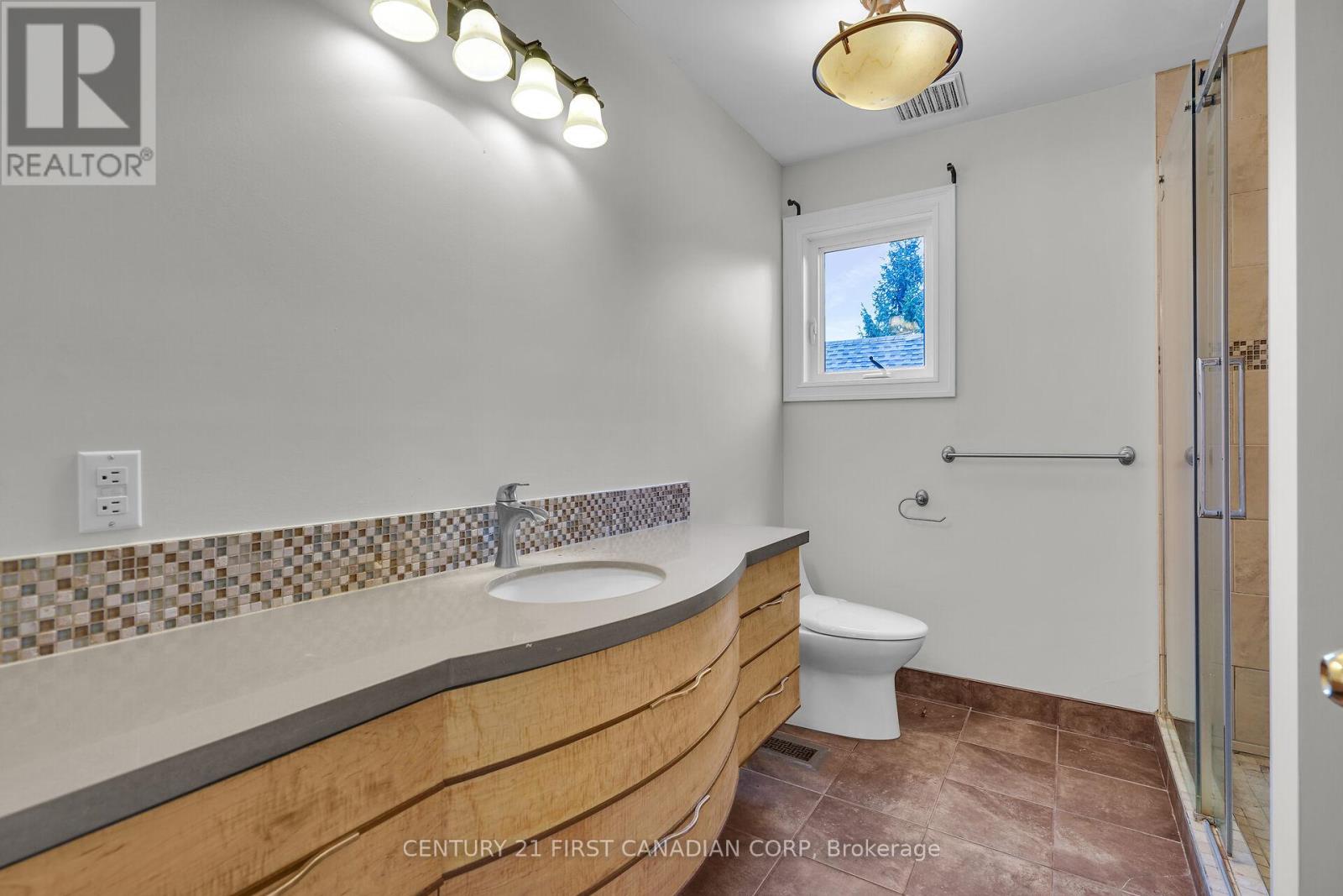 1738 Woodhull Road, London South (South B), Ontario  N6K 4M6 - Photo 32 - X12966990