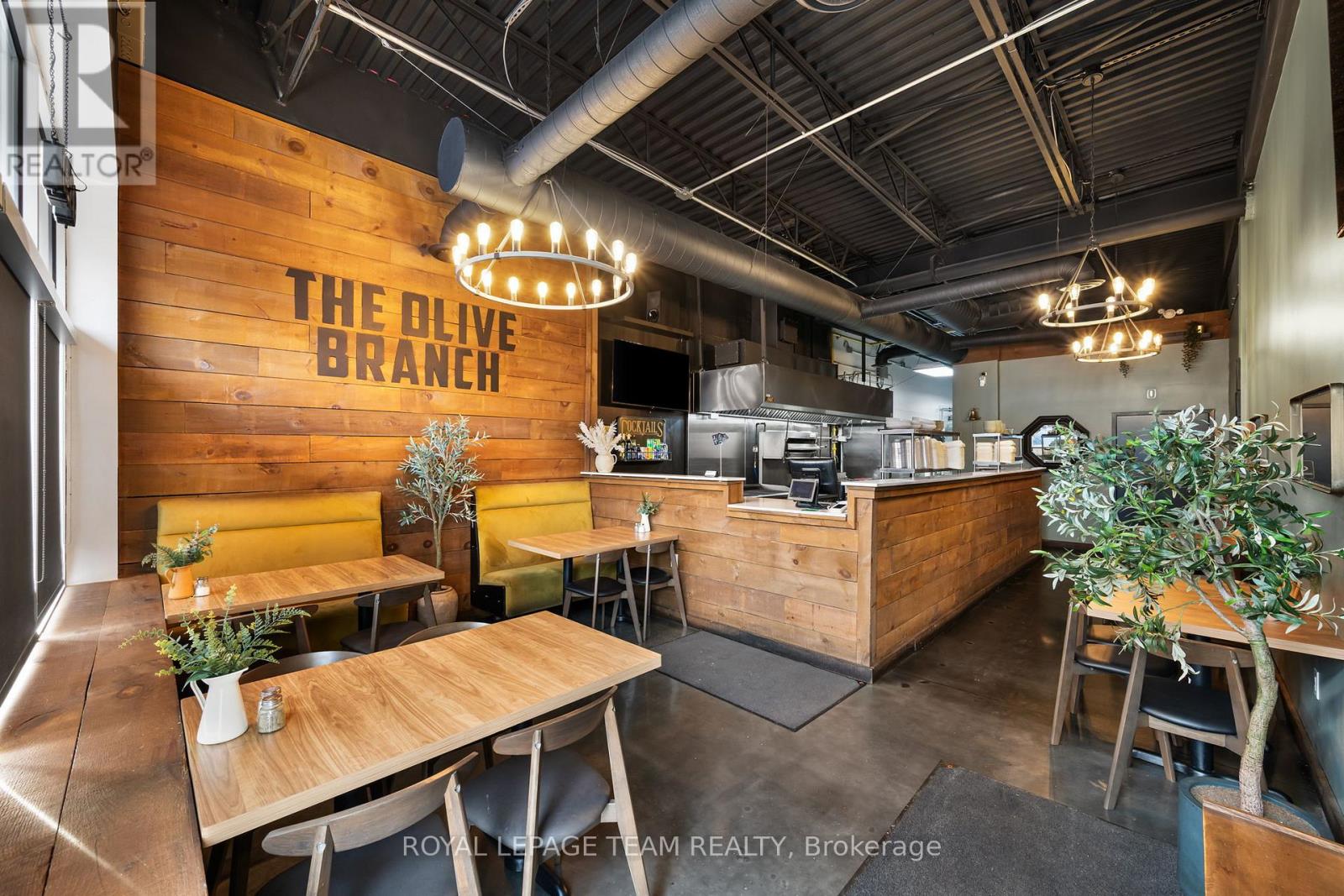 3 - 5556 Manotick Main Street, Ottawa, Ontario  K4M 1A3 - Photo 2 - X12966812