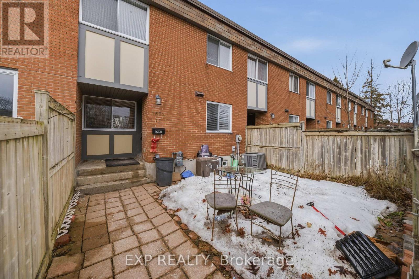 11 - 1675 Heatherington Road, Ottawa, Ontario  K1V 8V8 - Photo 2 - X12966978