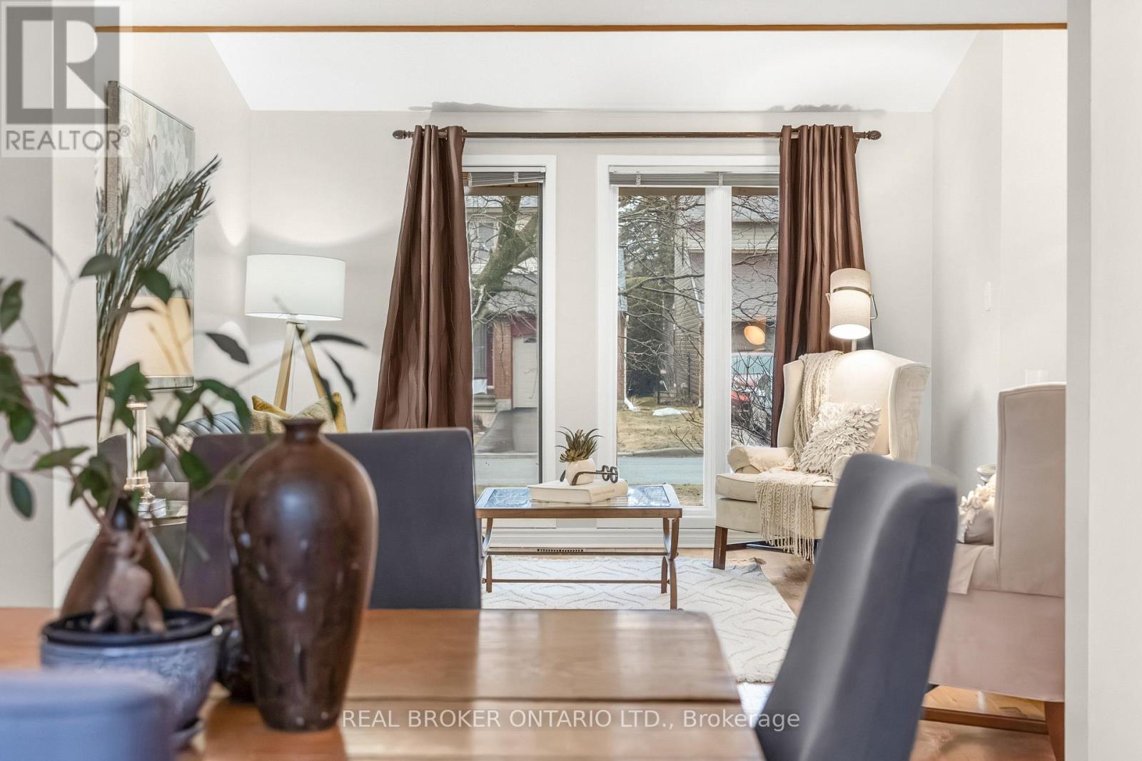 11 Melville Drive, Ottawa, Ontario  K2J 2B7 - Photo 10 - X12966980