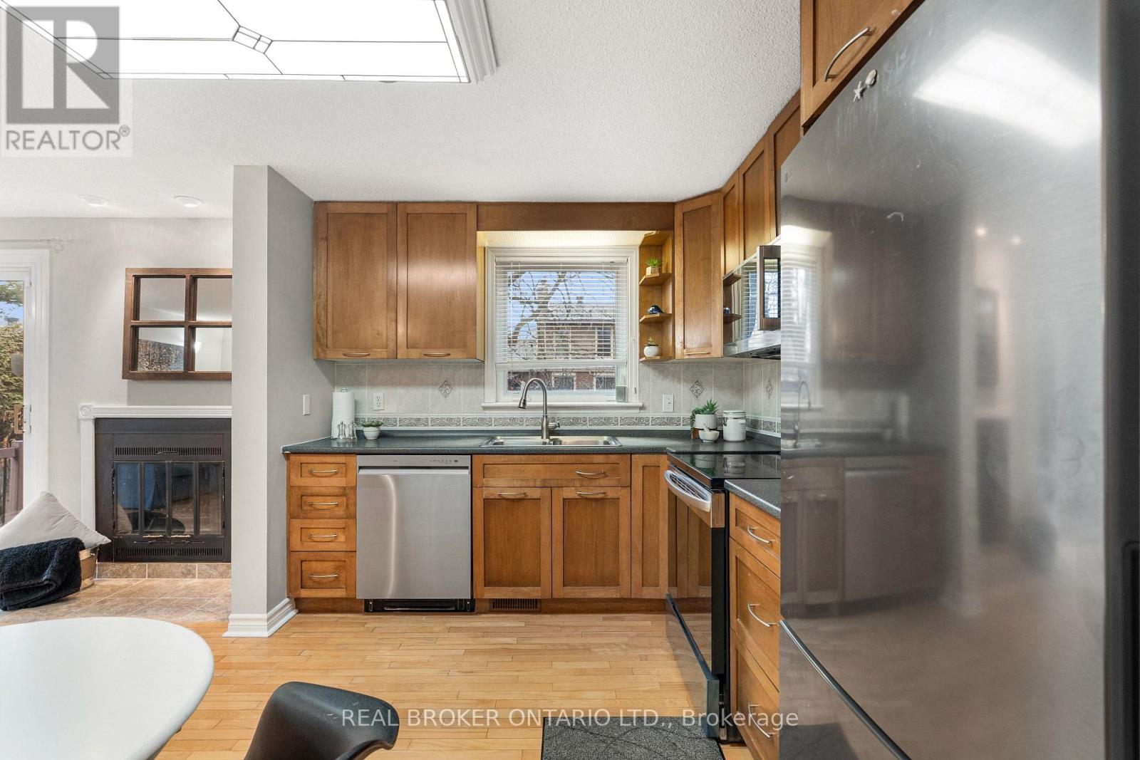 11 Melville Drive, Ottawa, Ontario  K2J 2B7 - Photo 25 - X12966980