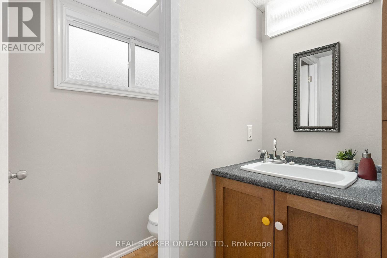 11 Melville Drive, Ottawa, Ontario  K2J 2B7 - Photo 29 - X12966980