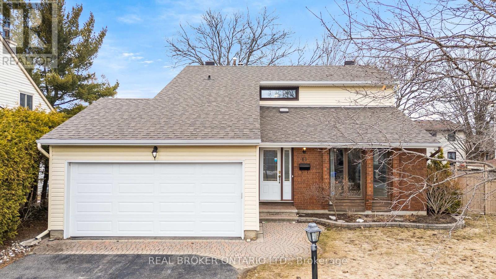 11 Melville Drive, Ottawa, Ontario  K2J 2B7 - Photo 3 - X12966980