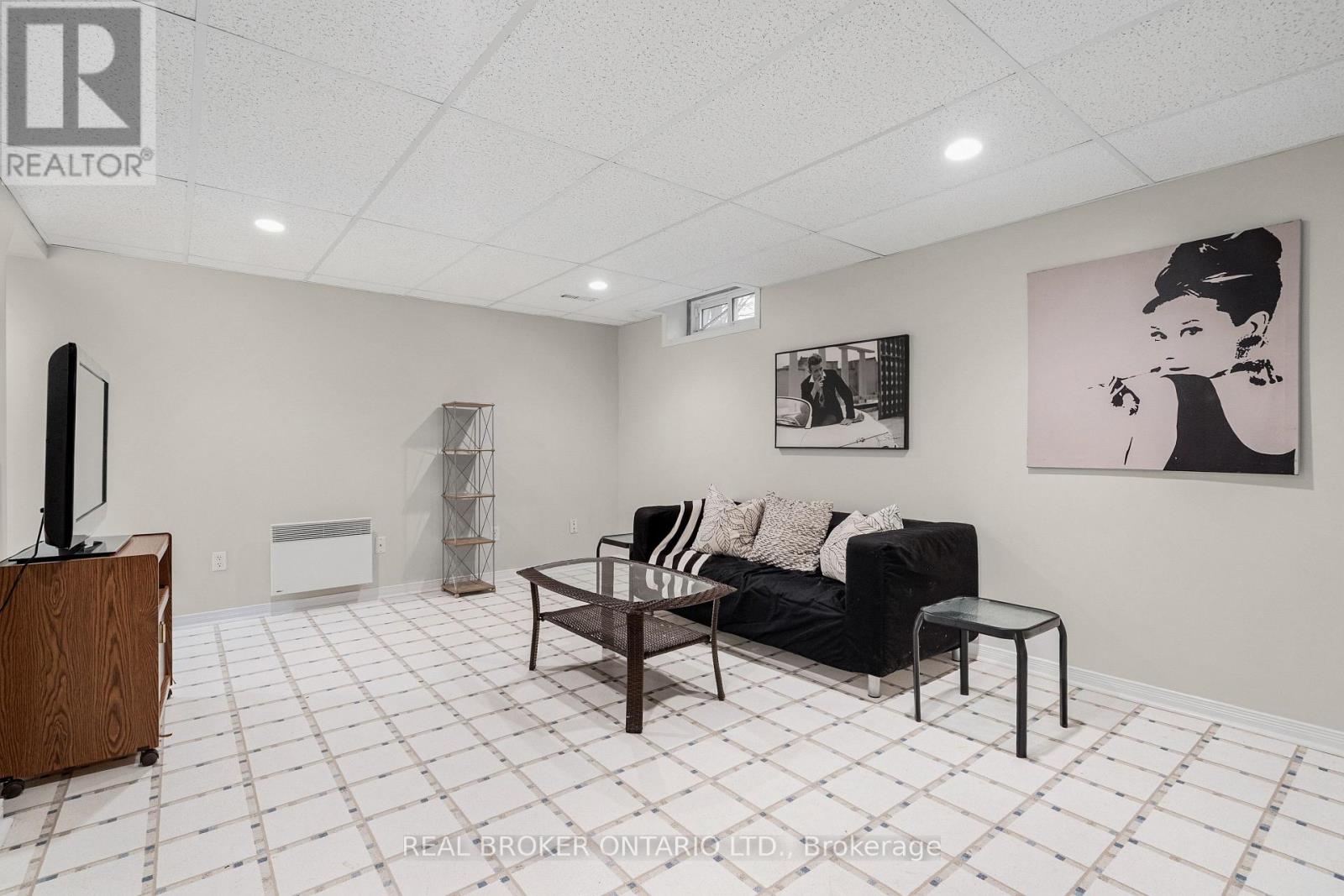 11 Melville Drive, Ottawa, Ontario  K2J 2B7 - Photo 37 - X12966980