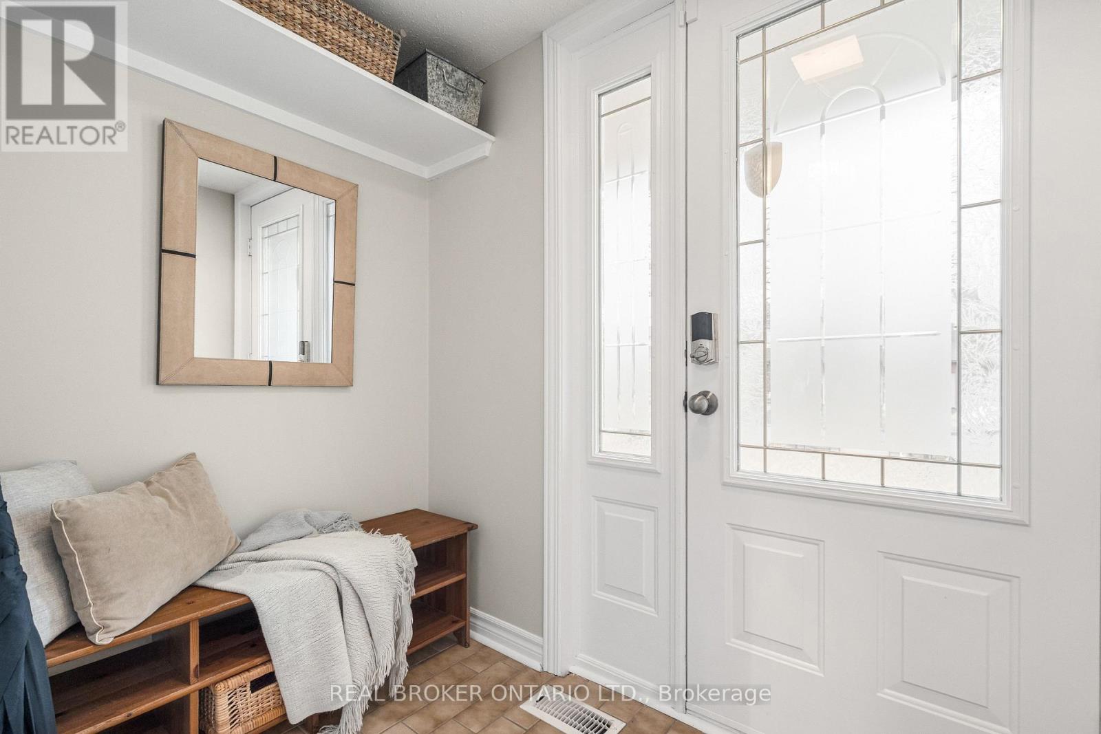 11 Melville Drive, Ottawa, Ontario  K2J 2B7 - Photo 6 - X12966980