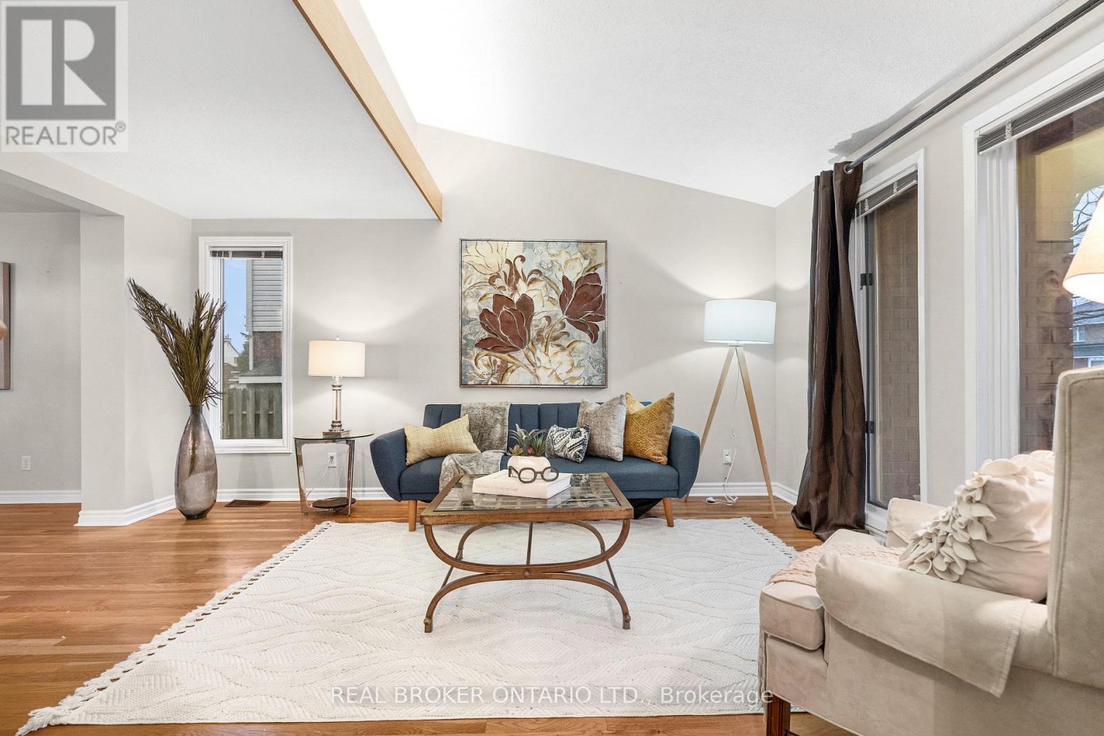 11 Melville Drive, Ottawa, Ontario  K2J 2B7 - Photo 9 - X12966980