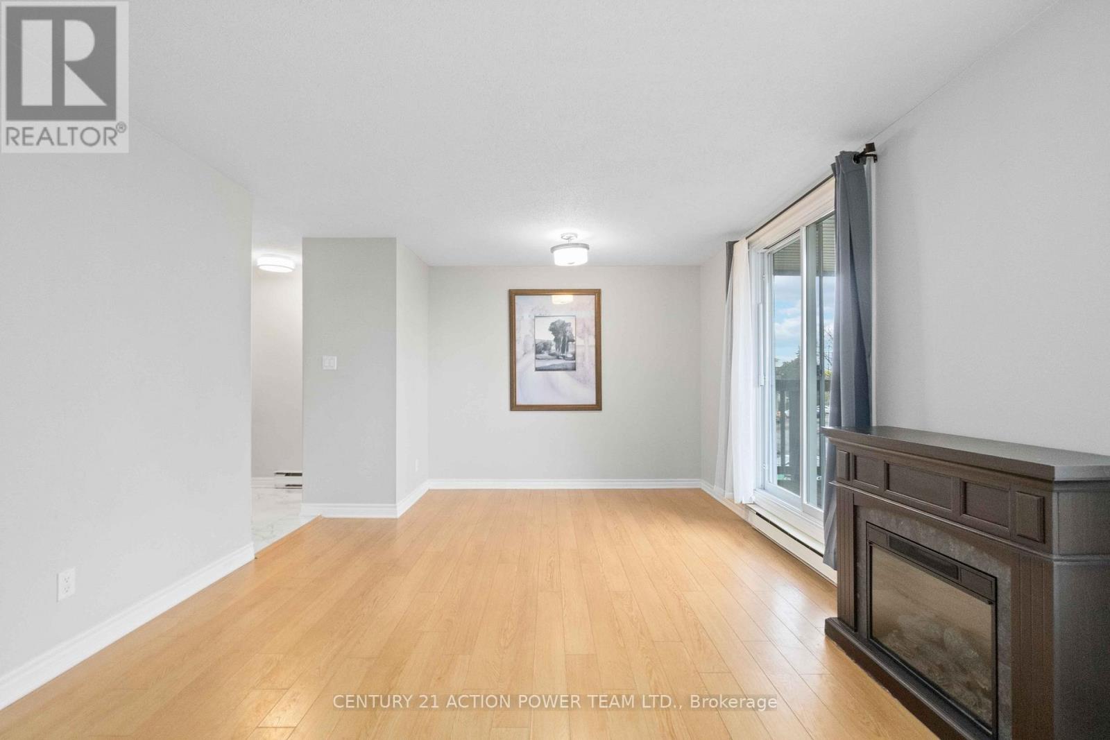 904 Tanguay Court, Ottawa, Ontario  K2L 3X5 - Photo 12 - X12966994