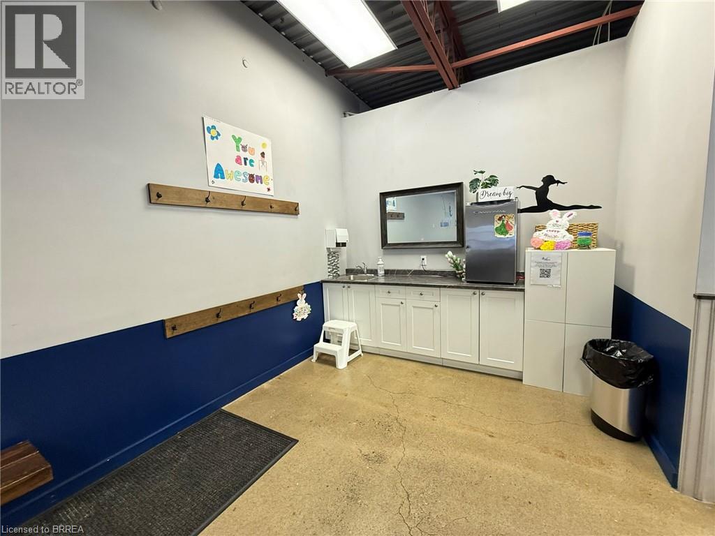 160 Brantwood Park Road Unit# 1, Brantford, Ontario  N3P 1N7 - Photo 10 - 40818368