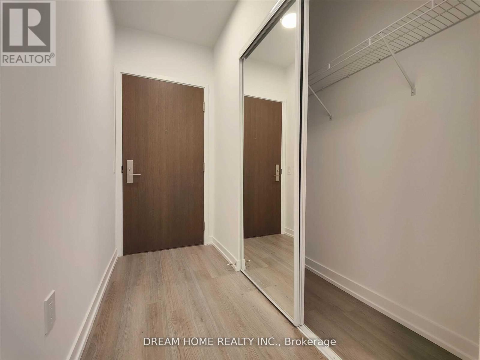 3903 - 39 Roehampton Avenue, Toronto, Ontario  M4P 1P9 - Photo 17 - C12819746