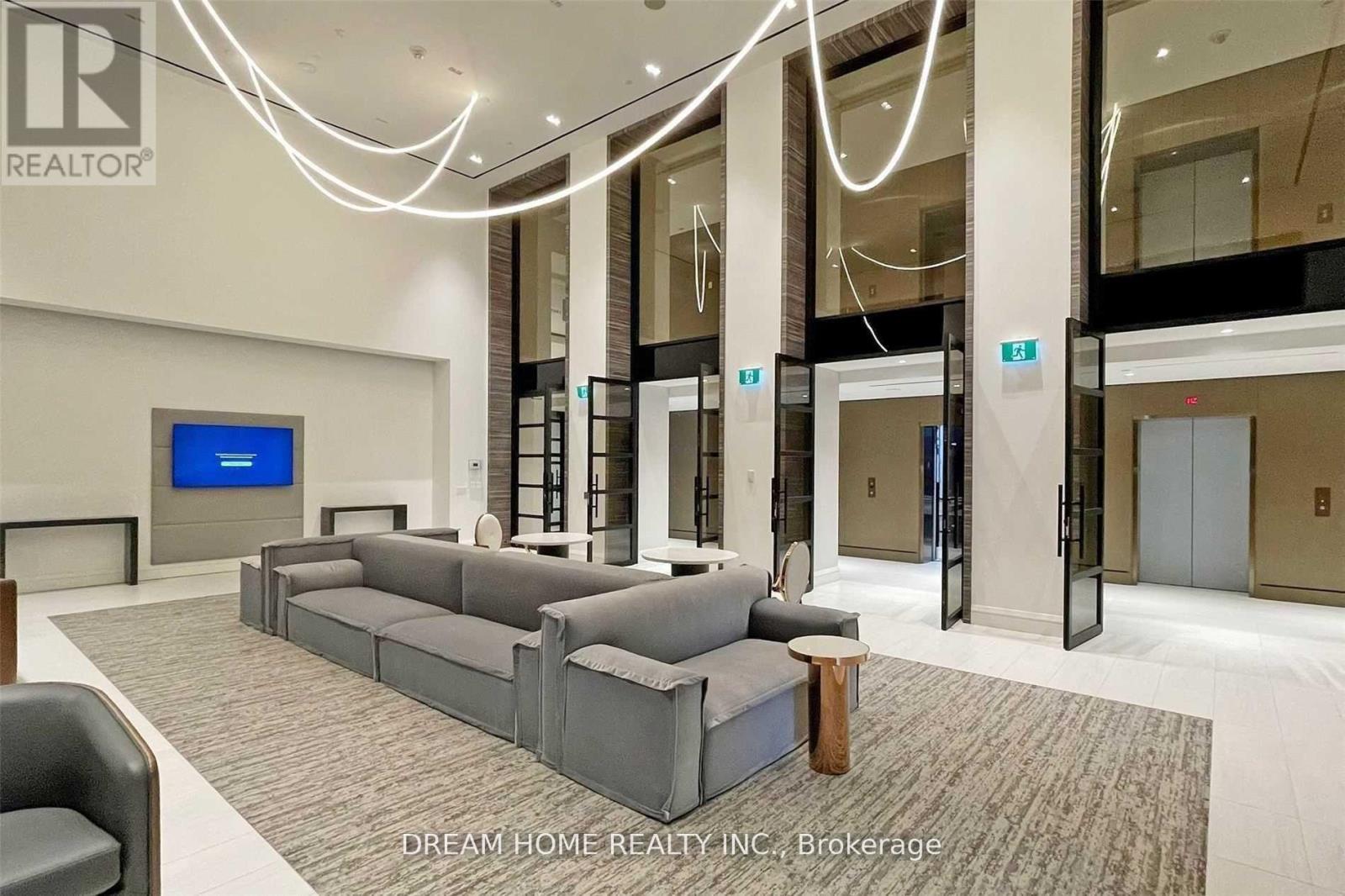 3903 - 39 Roehampton Avenue, Toronto, Ontario  M4P 1P9 - Photo 2 - C12819746