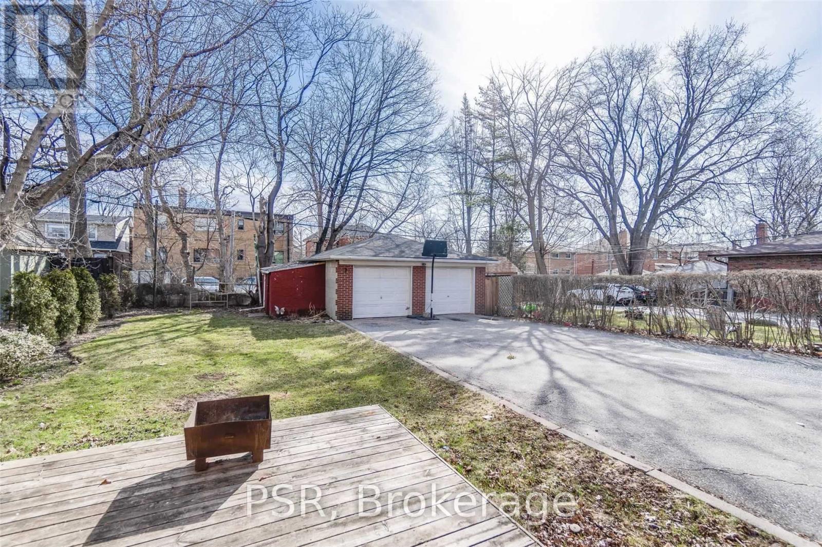 Main - 35 Twenty Fourth Street, Toronto, Ontario  M8V 3N3 - Photo 17 - W12951196