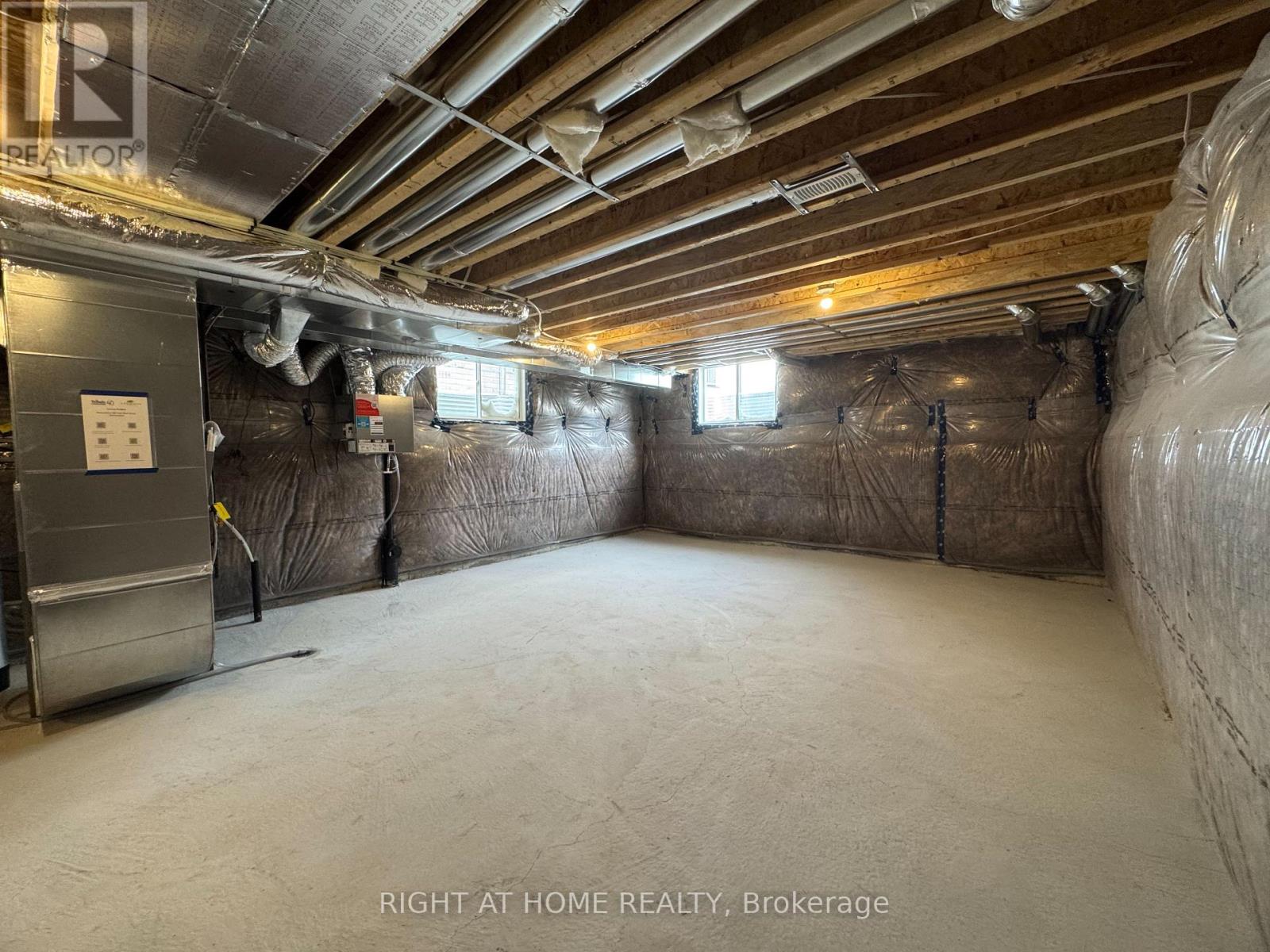 108 Sanderson Drive, Kawartha Lakes, Ontario  K9V 0S7 - Photo 37 - X12942068